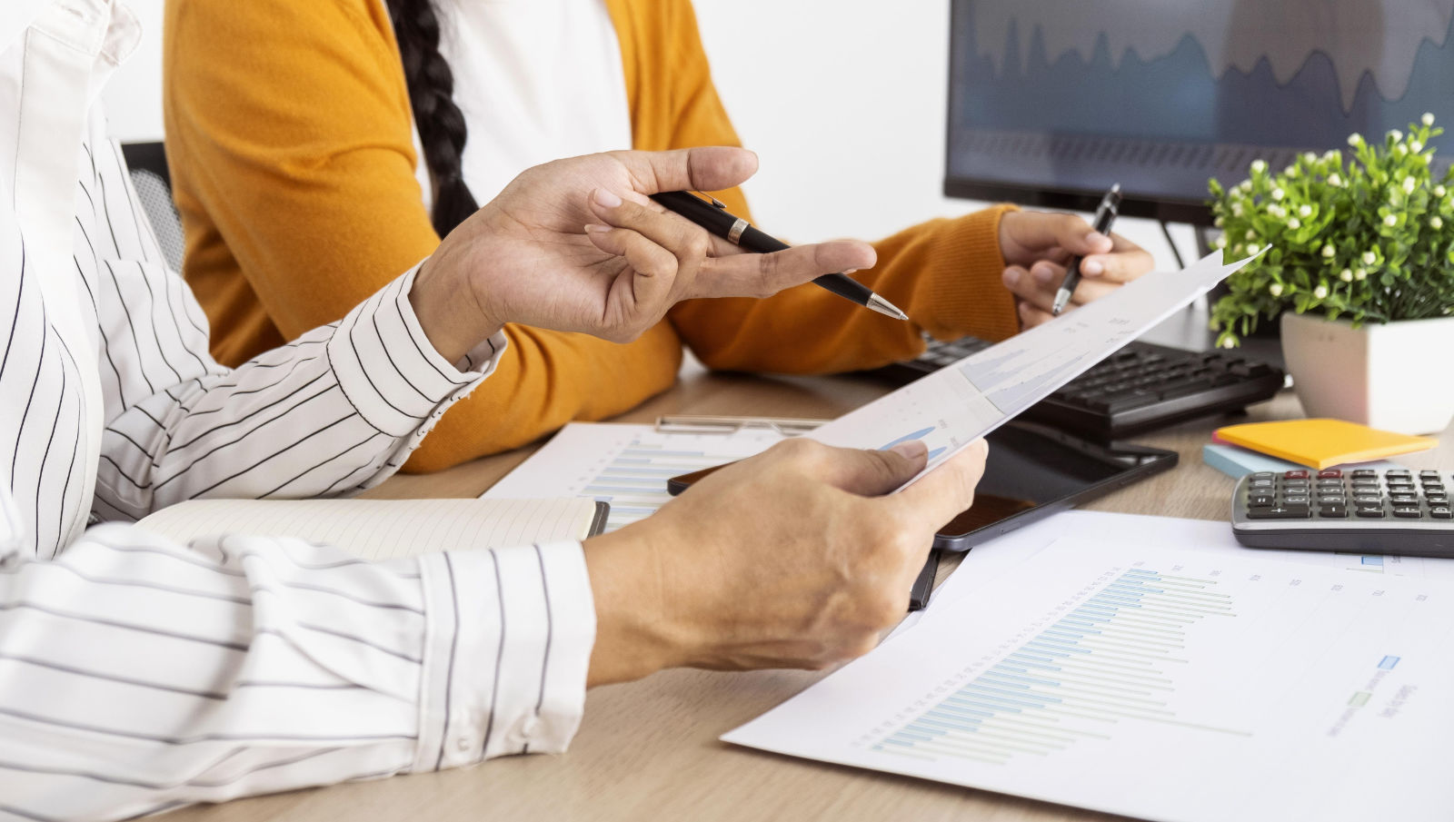 Ne gubite posao zbog godišnjeg! Kako upravljati tenderima na odmoru.